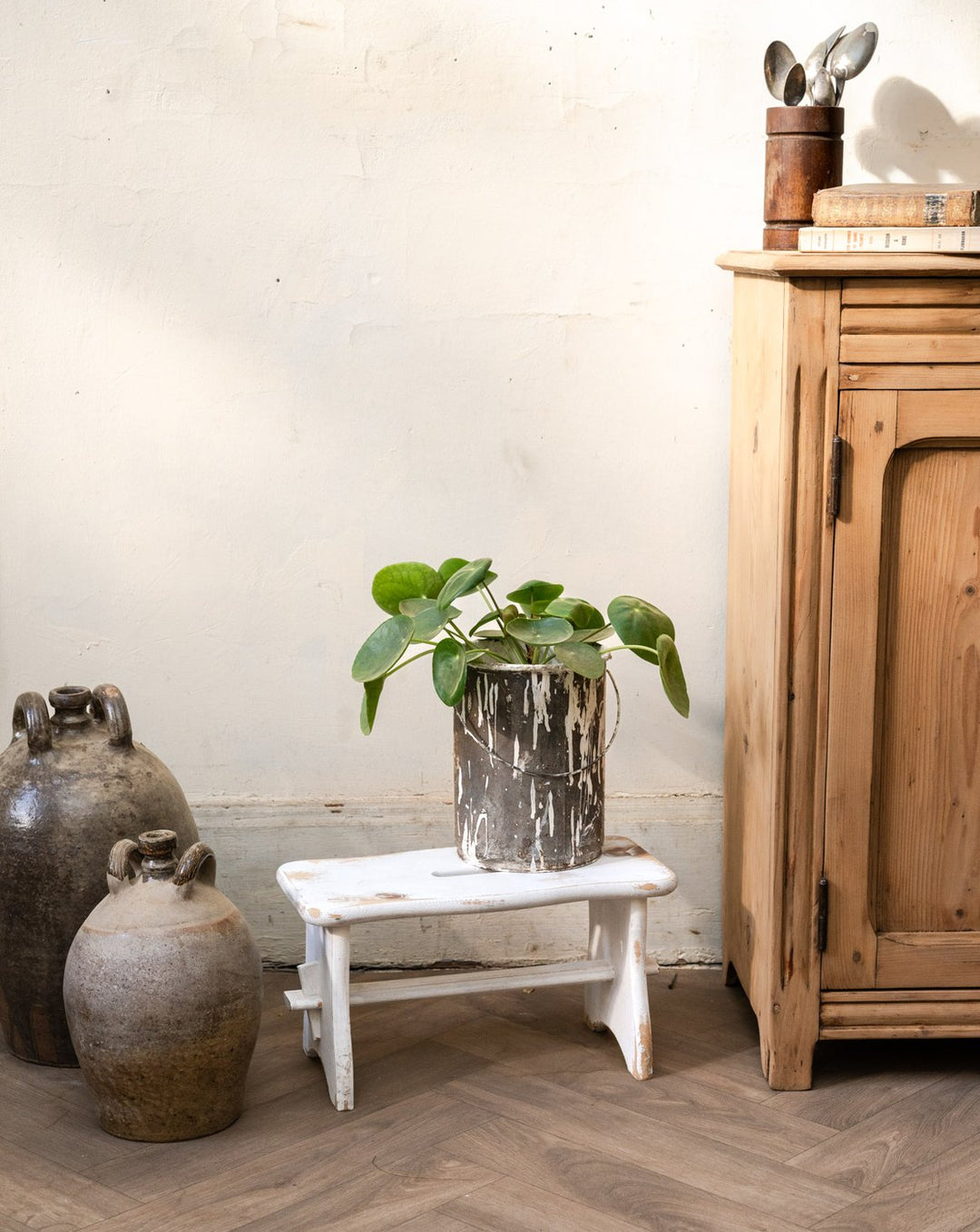 regis-tabouret-bois-1638-1