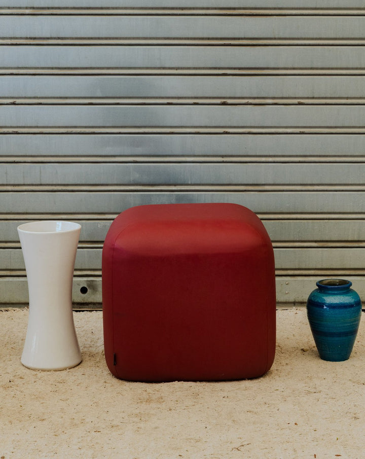 jean-philippe-pouf-cuir-108-1
