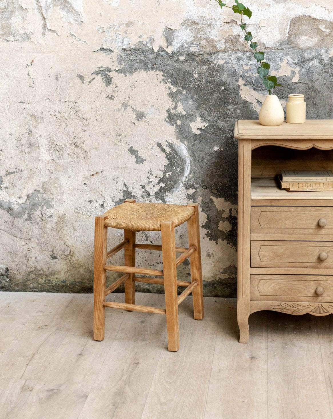 regis-tabouret-bois-1593-1