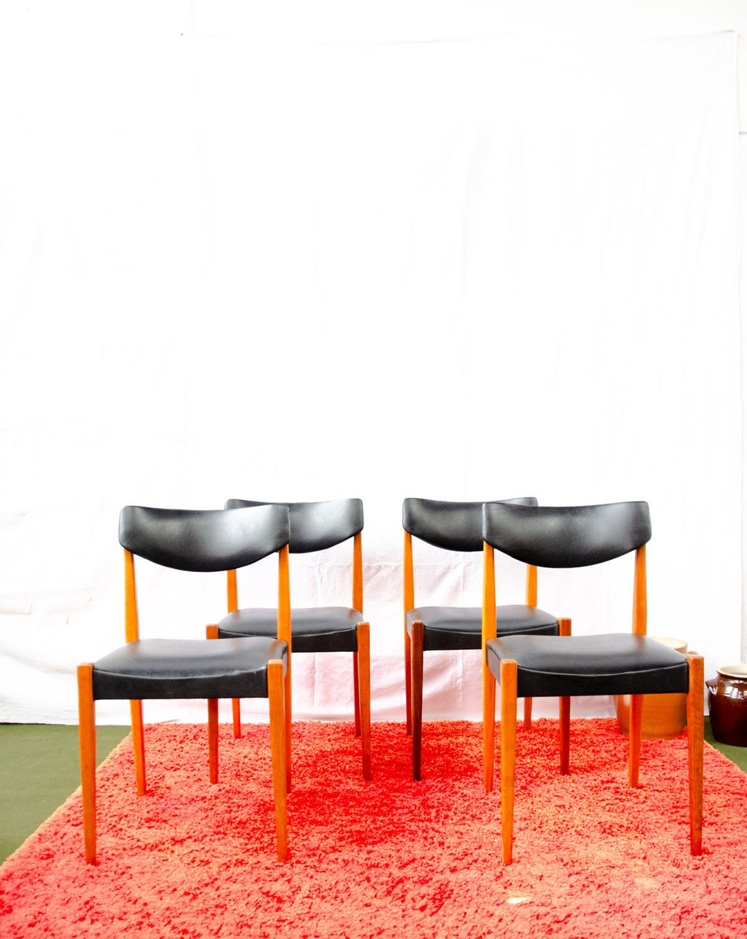 alma-chaise-skai-2129-1