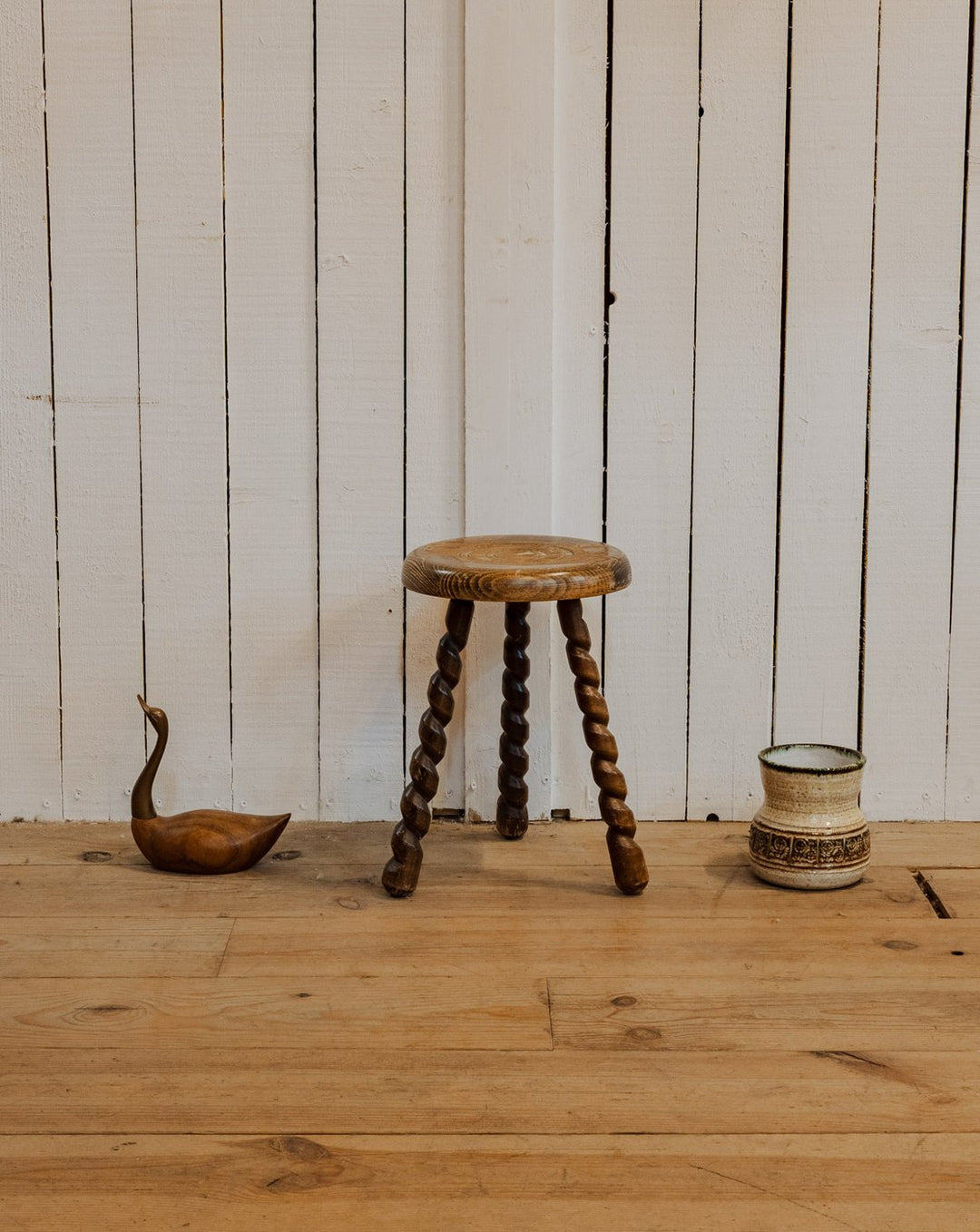 regis-tabouret-bois-1660-1