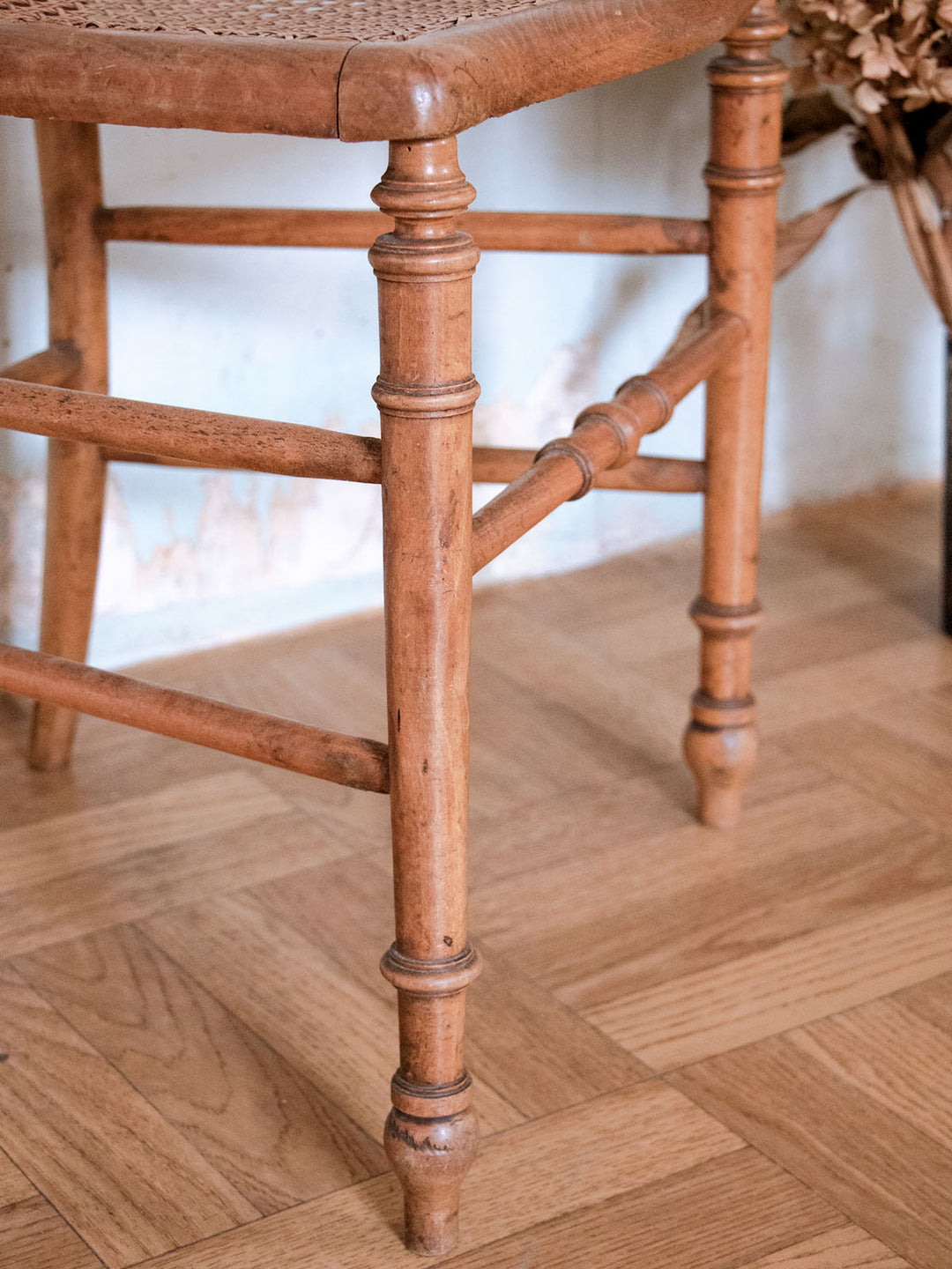 claude-chaise-cannage-1053-11