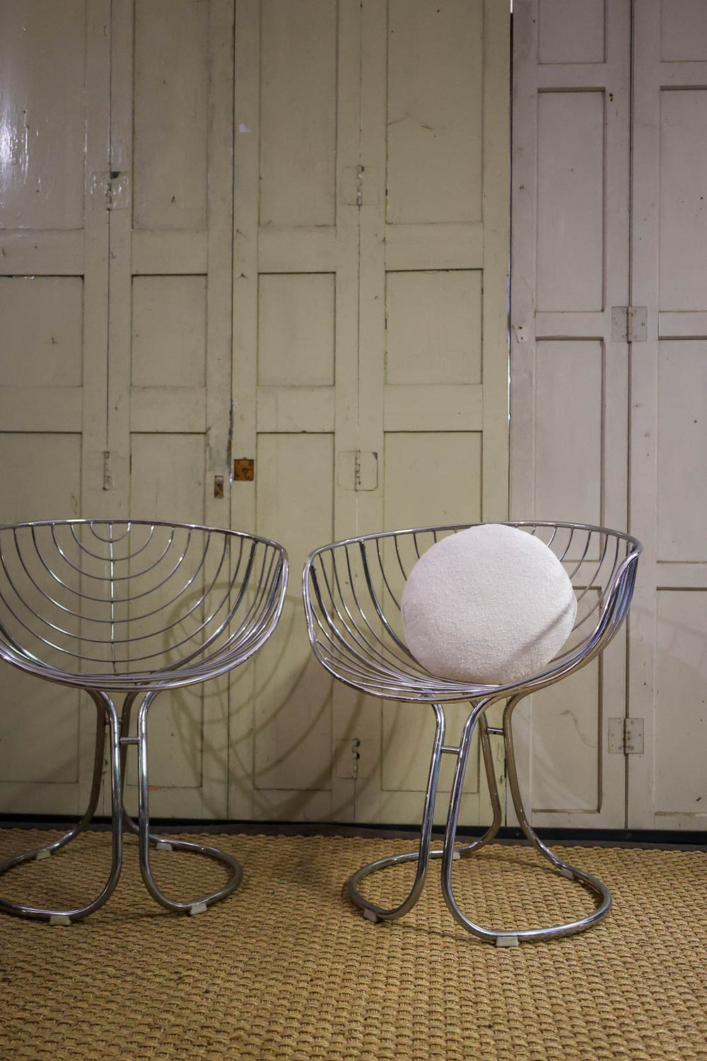 alma-chaise-chrome-1129-2