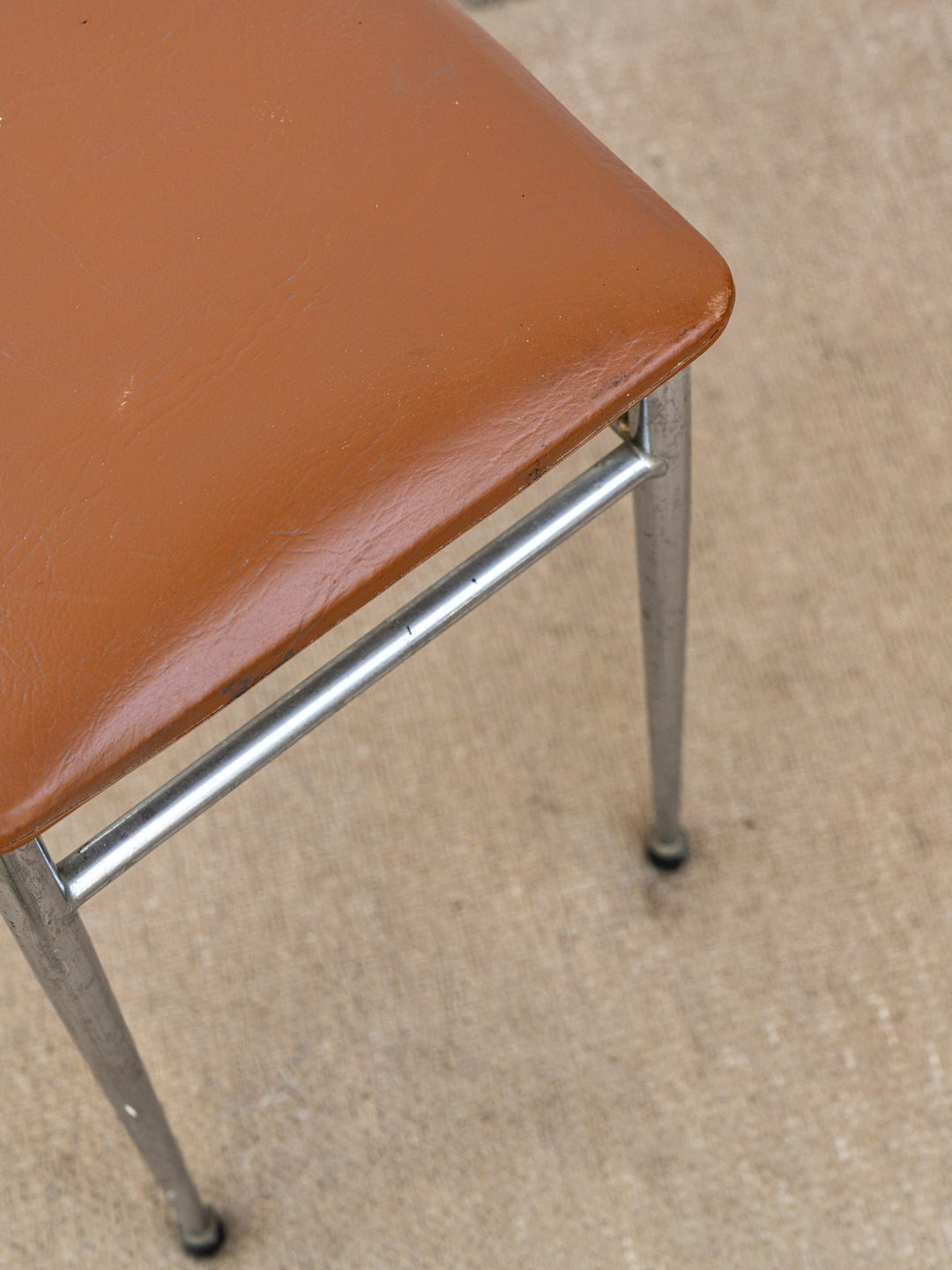 axel-tabouret-skai-711-3
