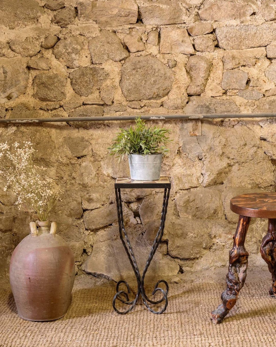 hanna-table-appoint-fer-1567-1