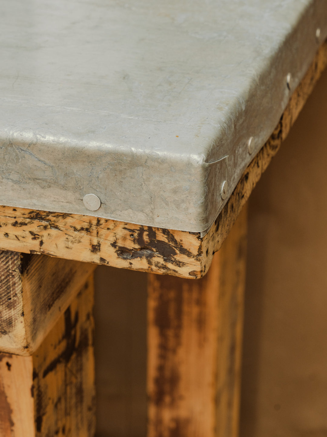 fernand-meuble-metier-pin-144-10