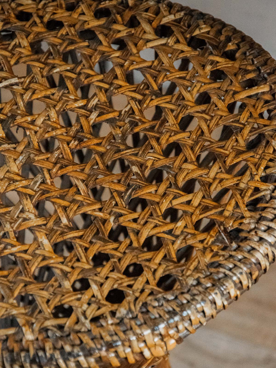 regis-tabouret-rotin-754-4