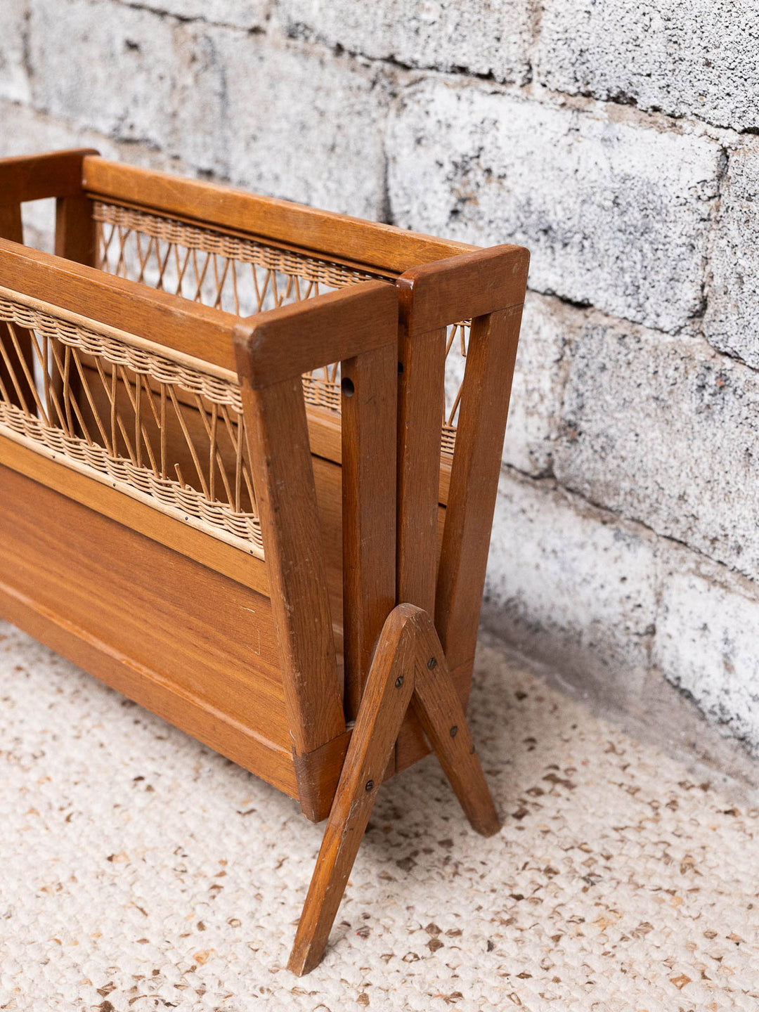 desire-porte-revues-bois-244-5