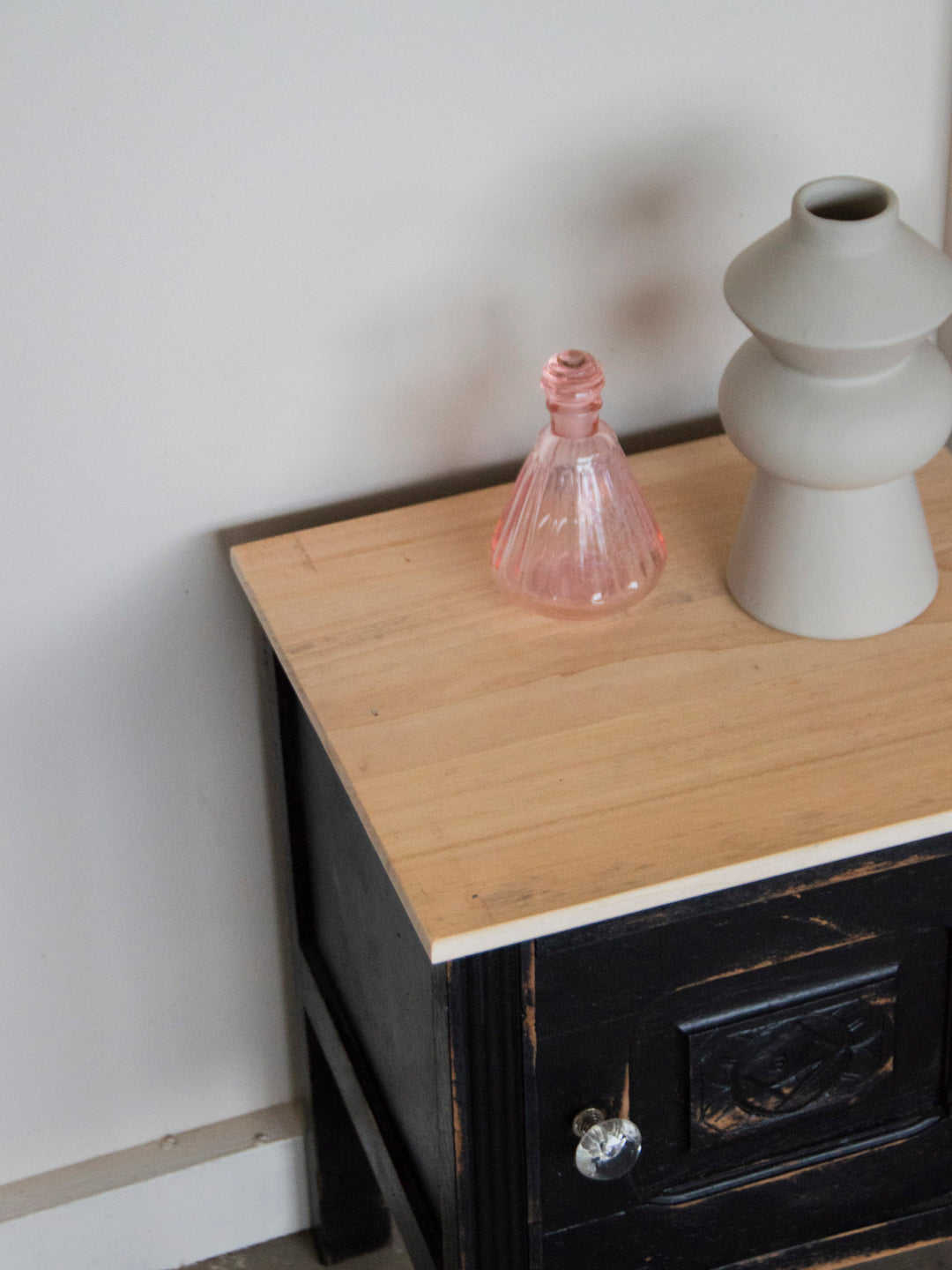 odile-table-chevet-noire-630-8