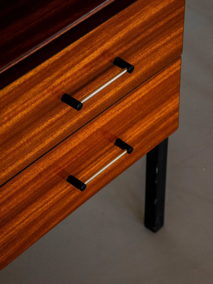 yvan-bureau-formica-521-9