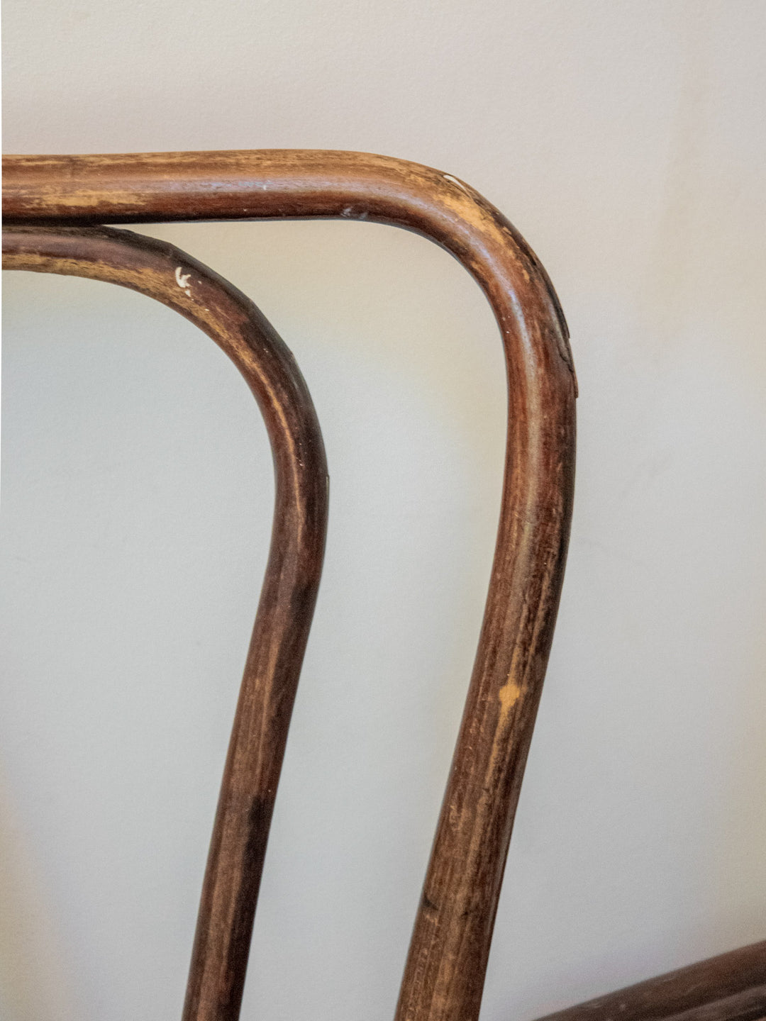 claude-chaise-bois-1061-8