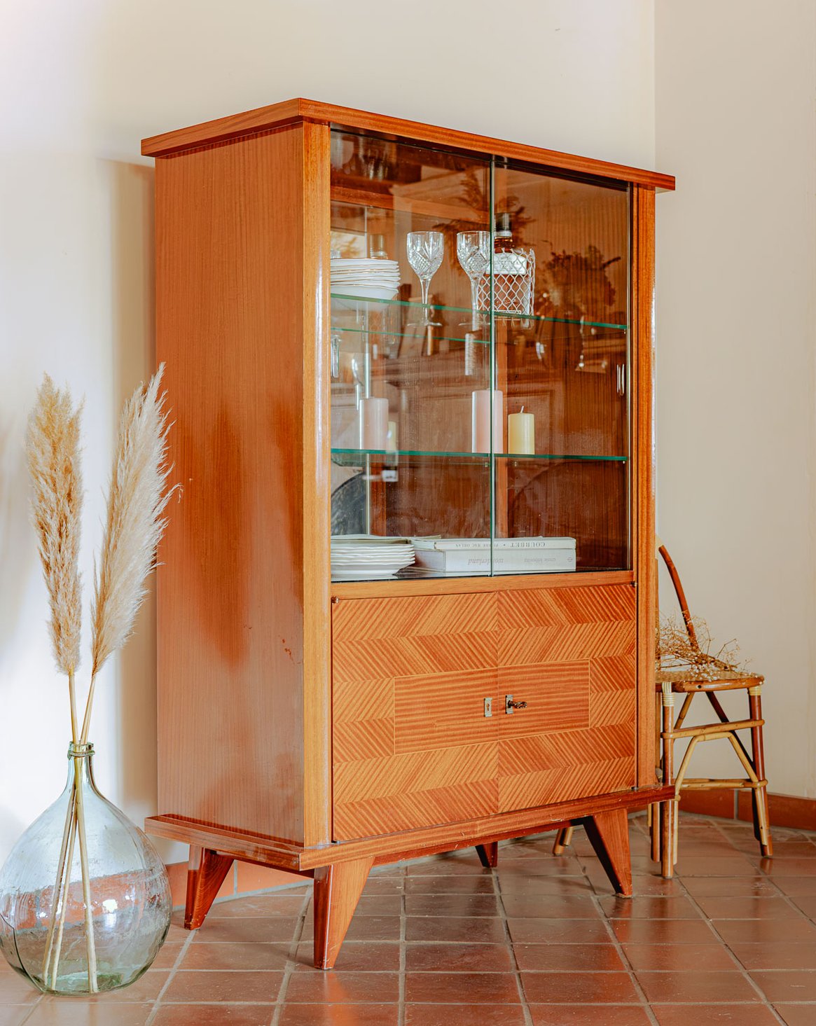victoria-vitrine-mid-century-modern-1296-1