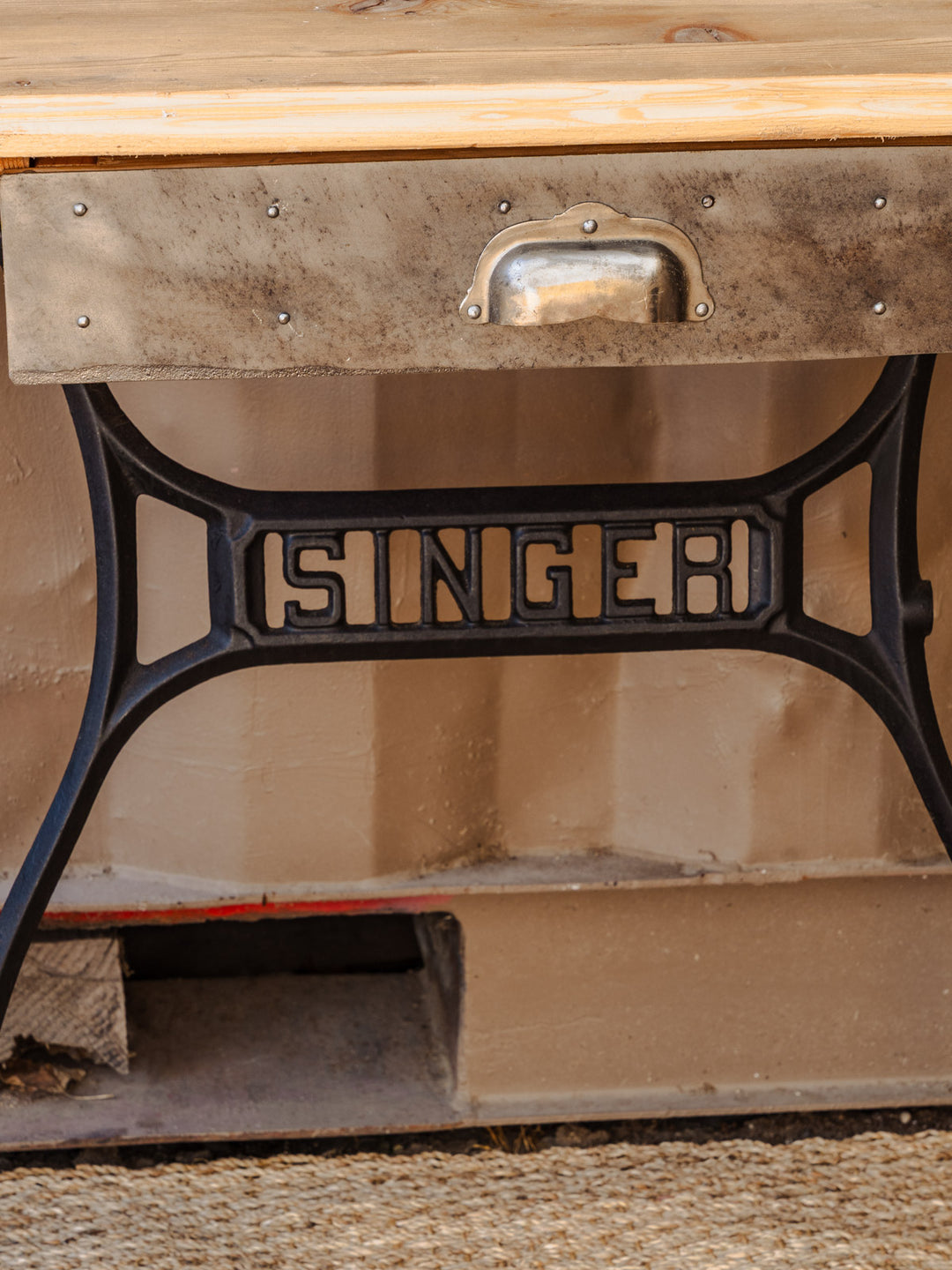 hanna-table-appoint-pin-764-3