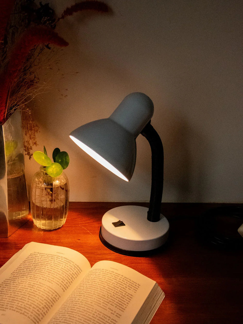 julia-lampe-poser-metal-782-2