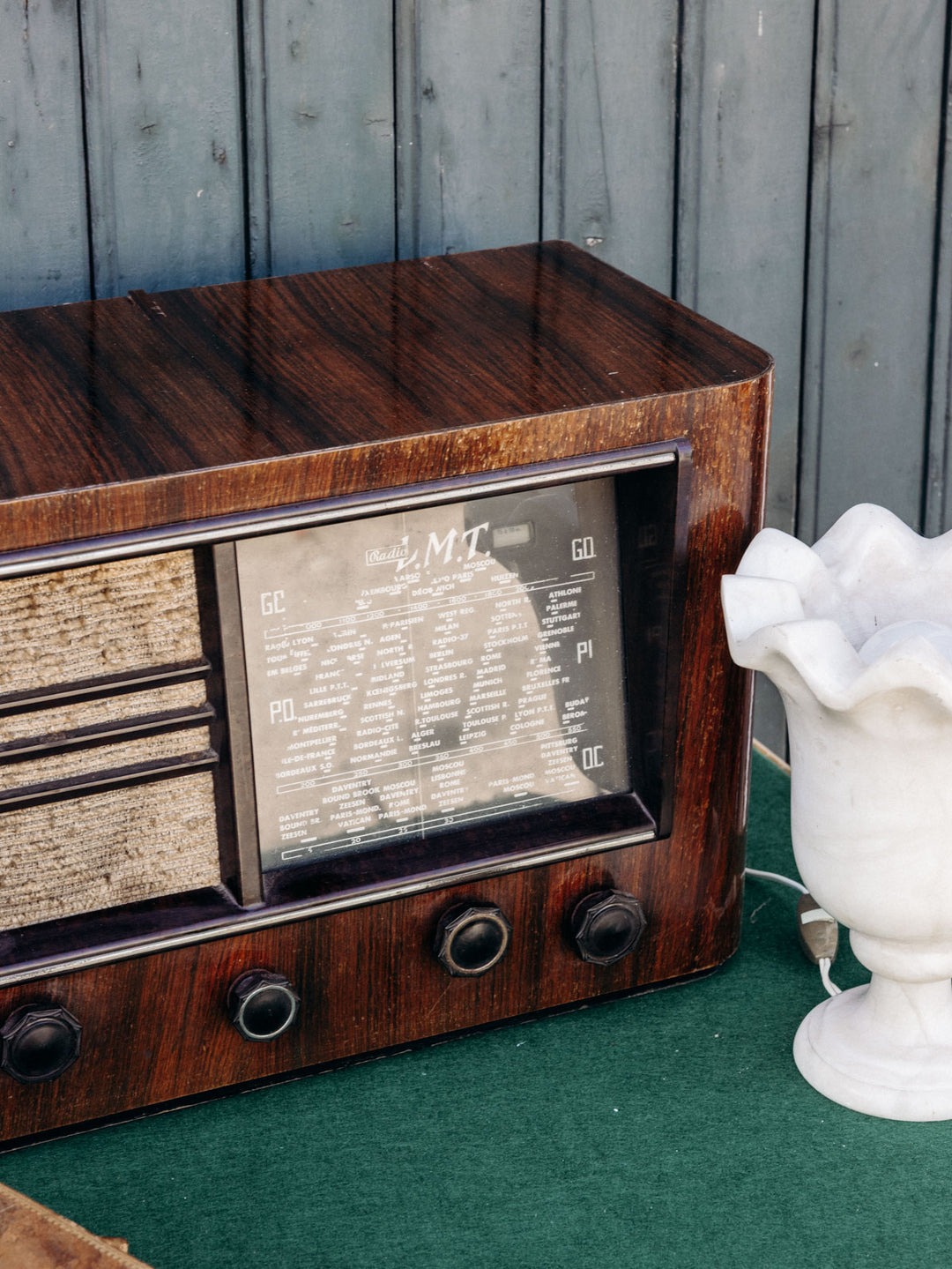 nour-appareil-electrique-vintage-bois-64-5