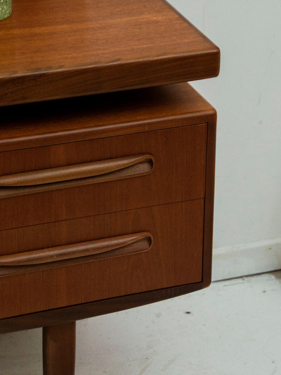 yvan-bureau-bois-202-5