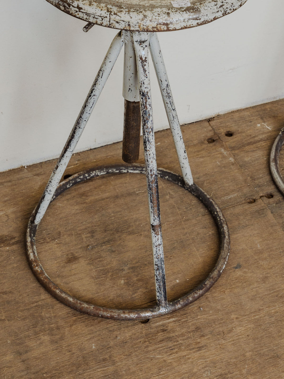 axel-tabouret-metal-554-6