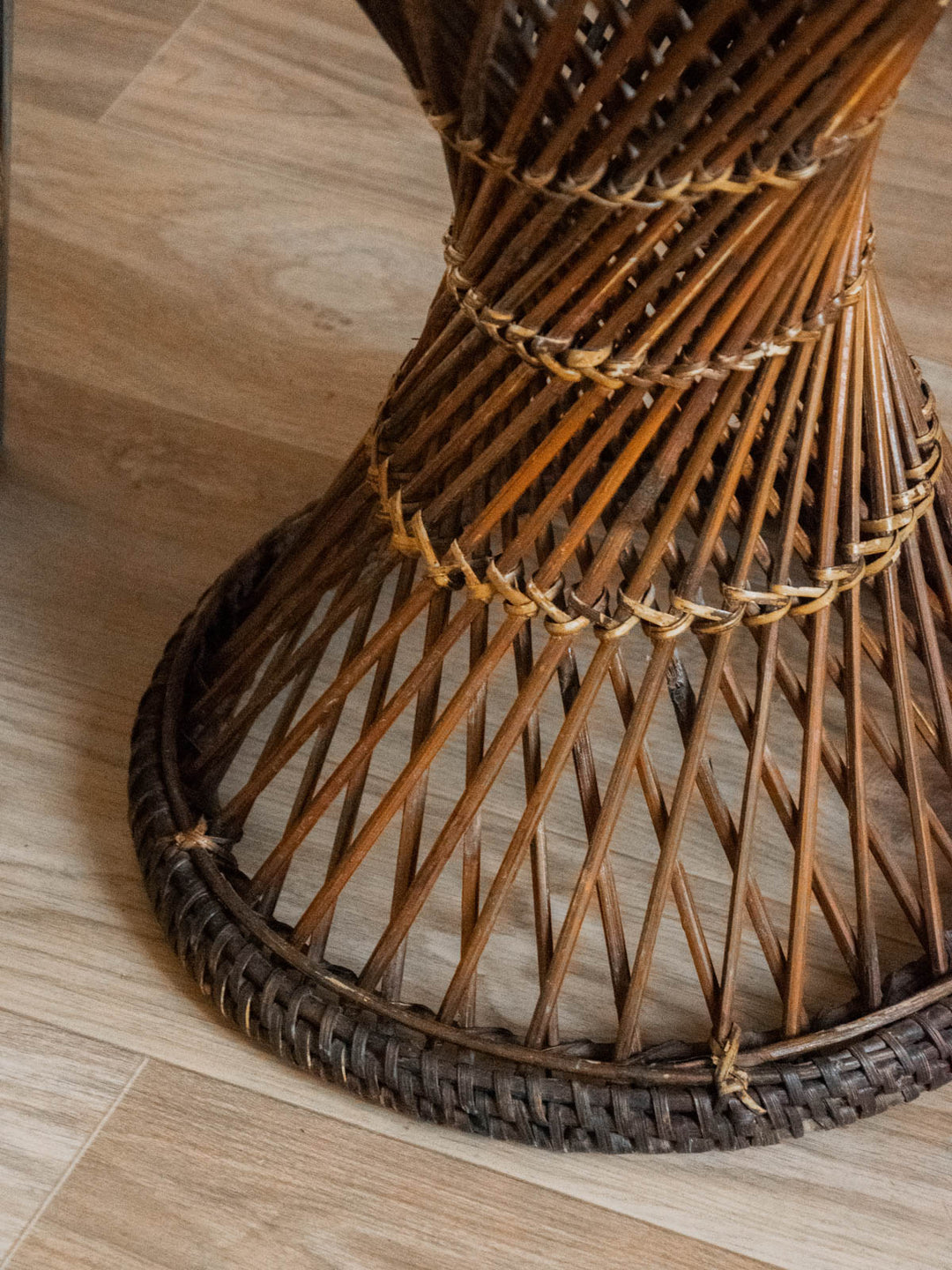 regis-tabouret-rotin-754-5