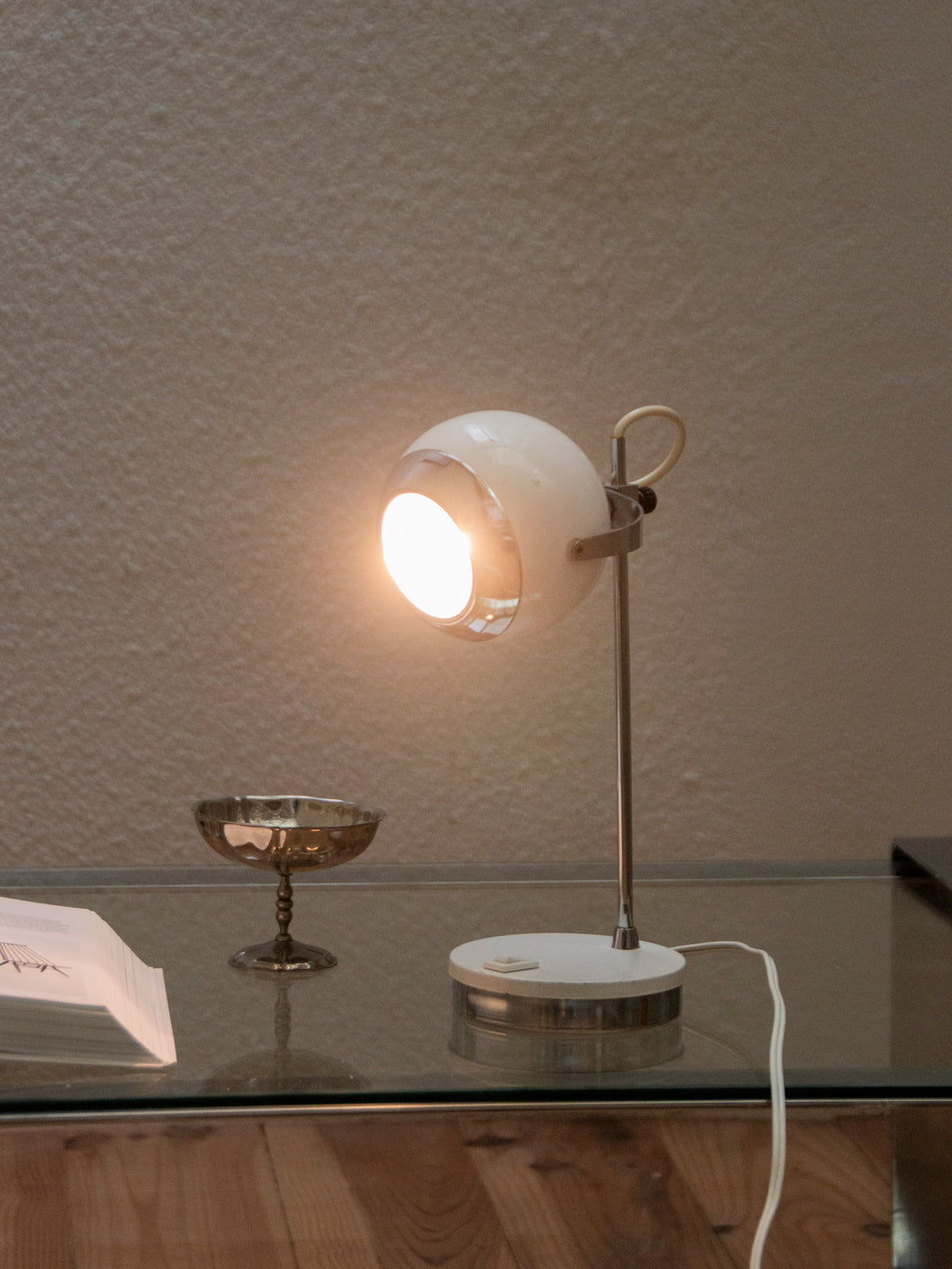 julia-lampe-à-poser-eye-539-2