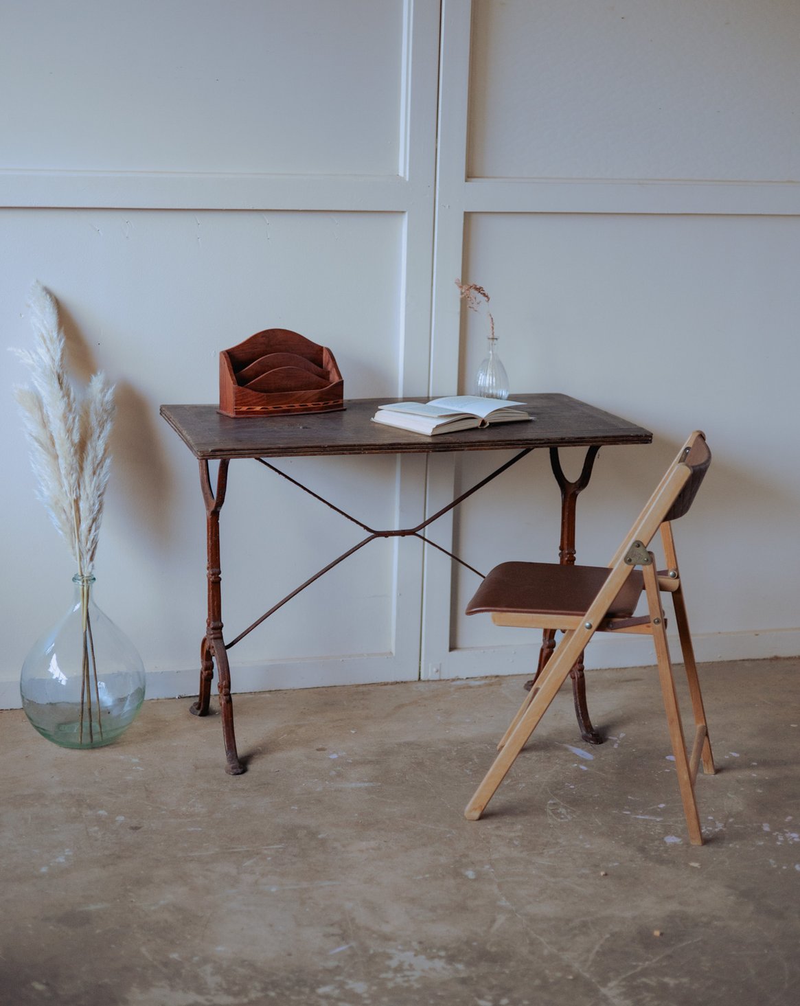 Our vintage furniture and second-hand furniture