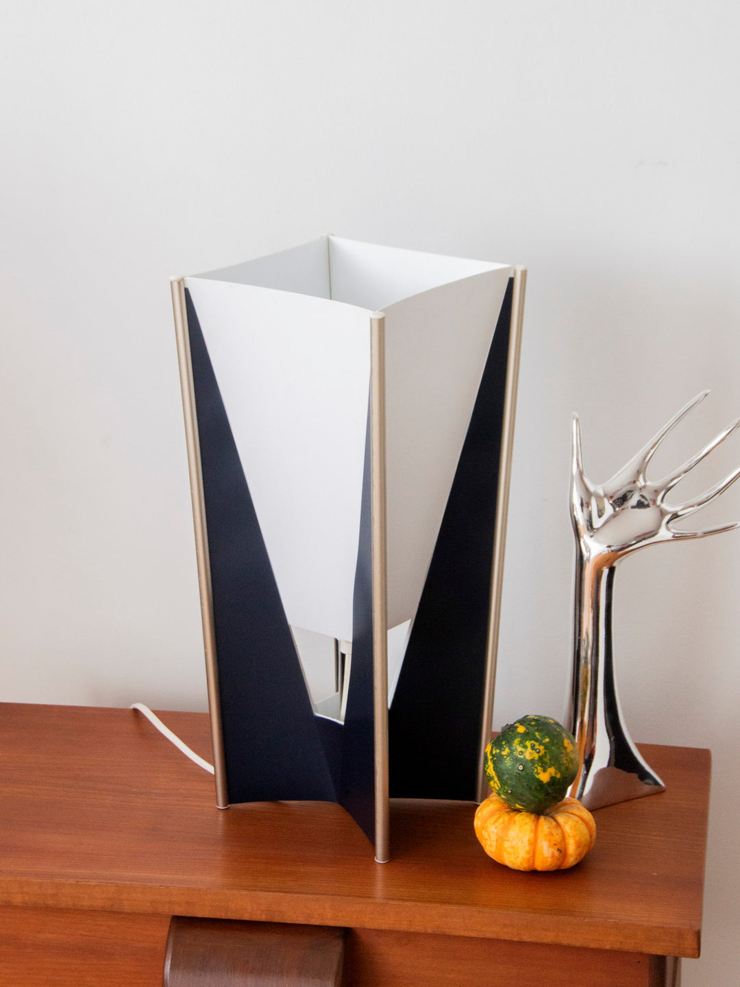 julia-lampe-à-poser-knoll-510-3