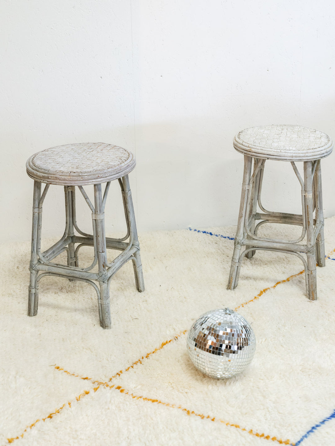 regis-tabouret-rotin-788-2