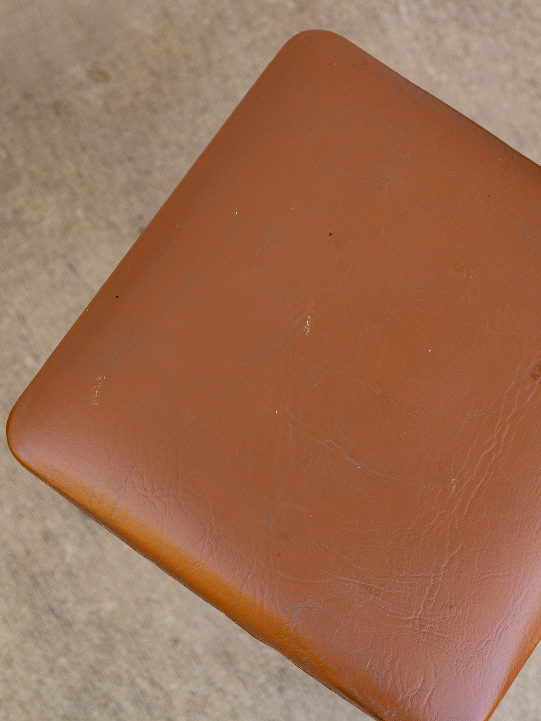 axel-tabouret-skai-711-6