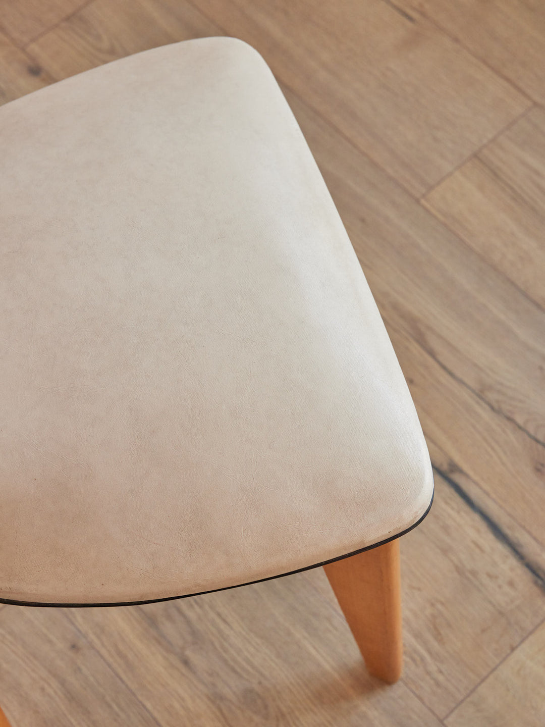 alma-chaise-skaï-1063-7