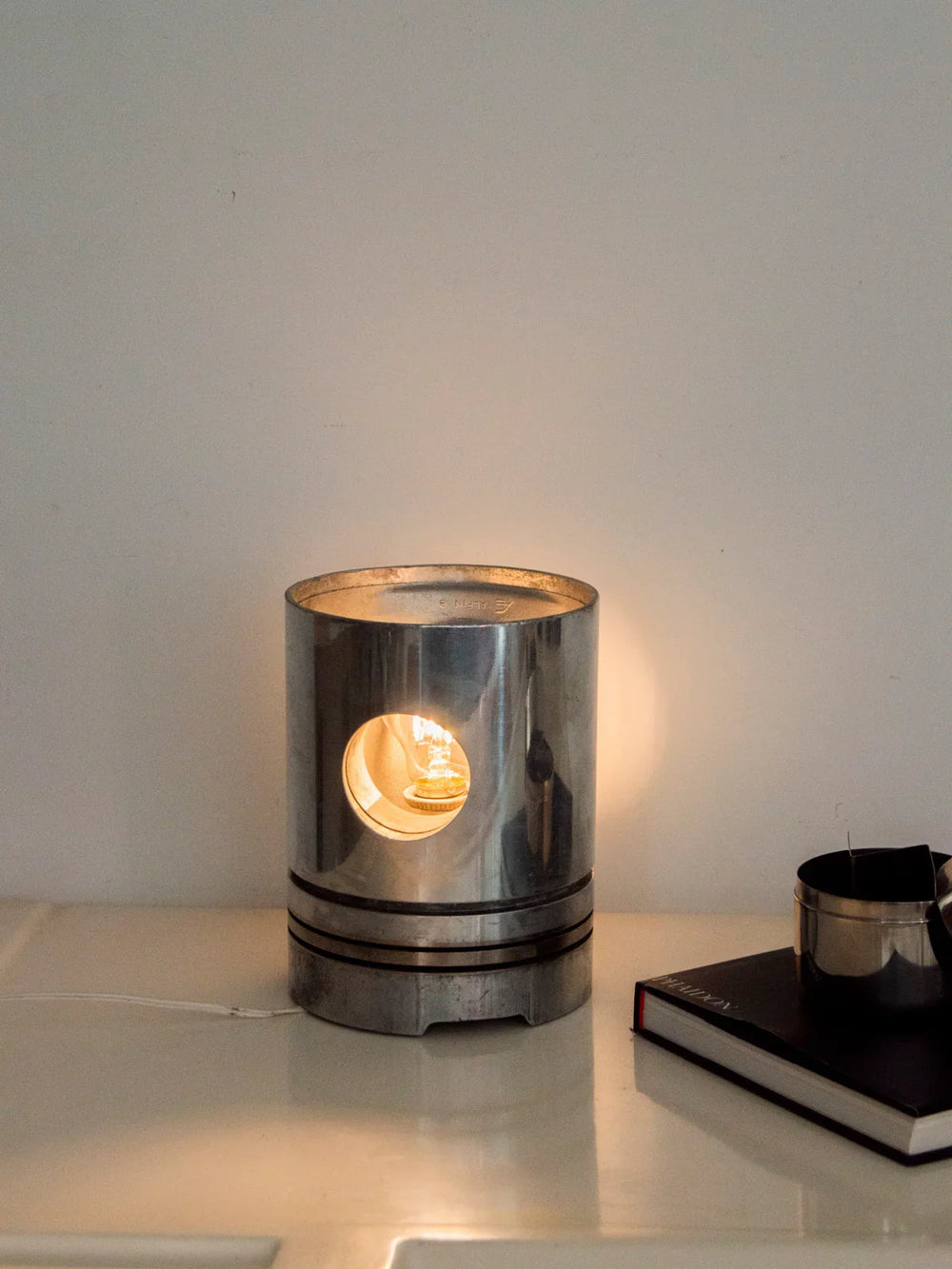 julia-lampe-à-poser-fonte-823-2