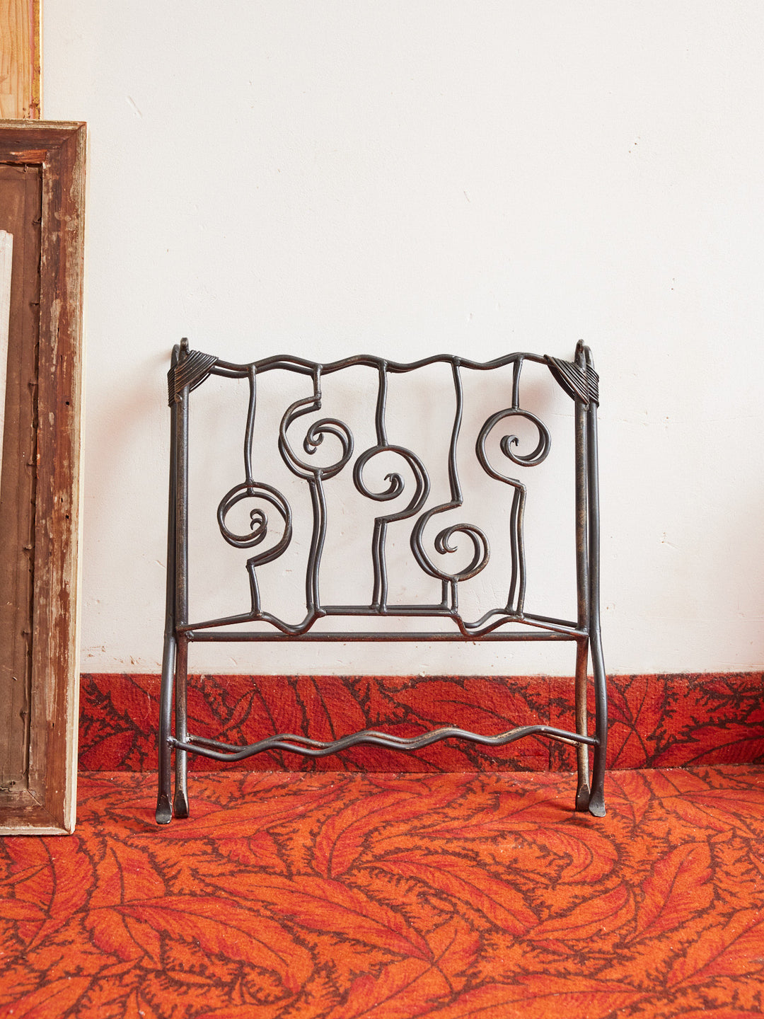 desire-porte-revue-metal-160-5