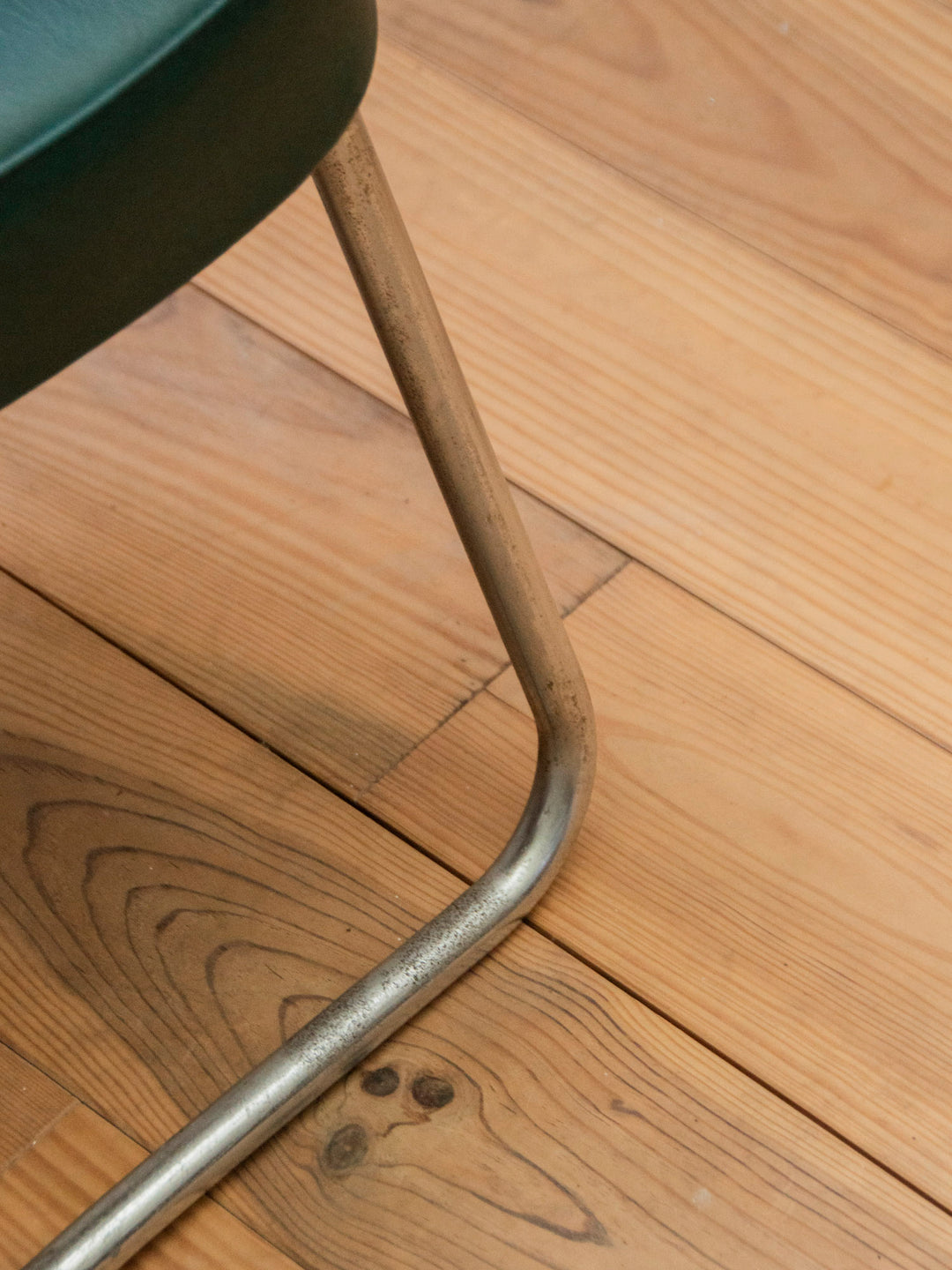 alma-chaise-skai-1078-6