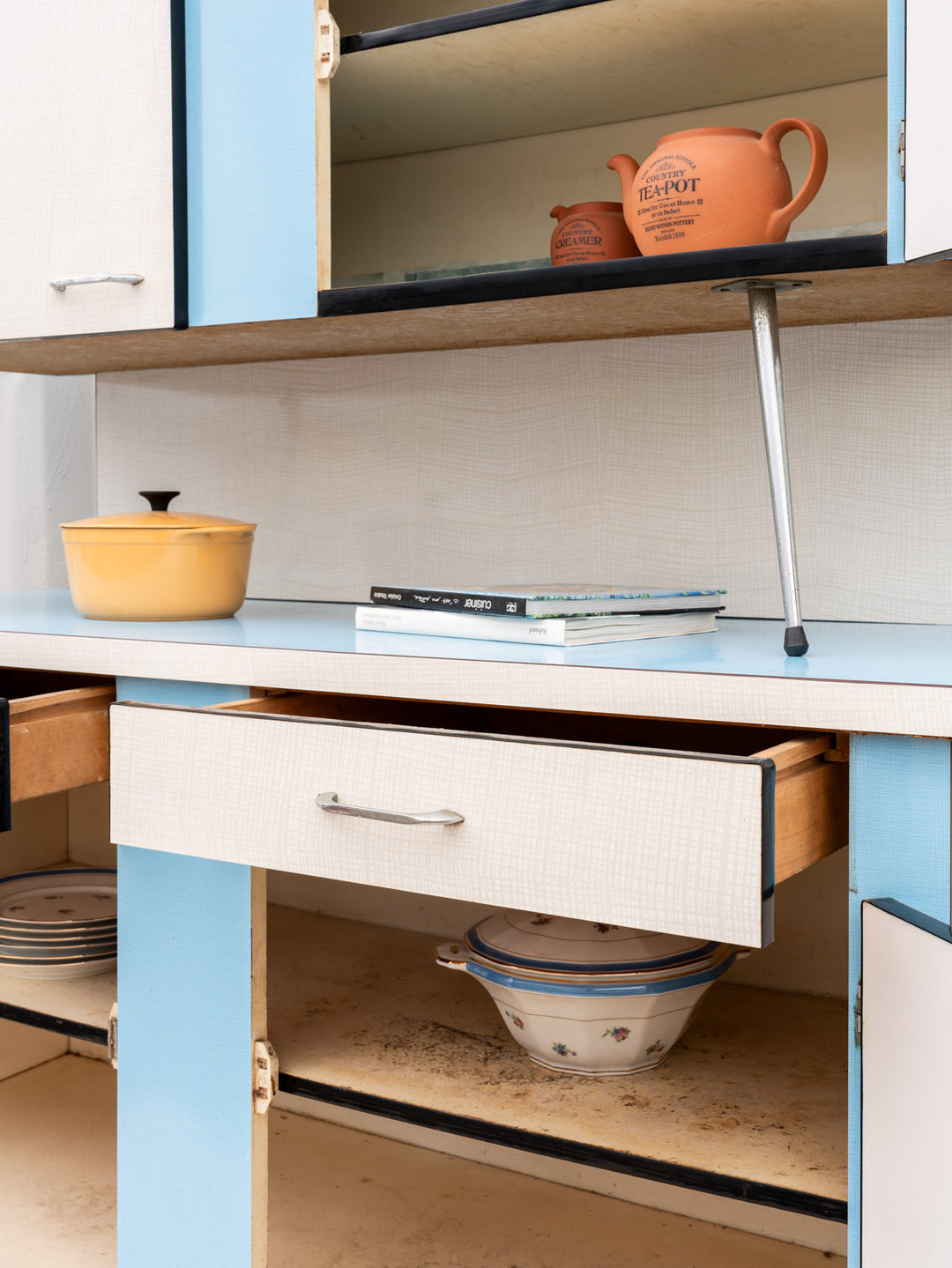 gilbert-buffet-formica-1693-11
