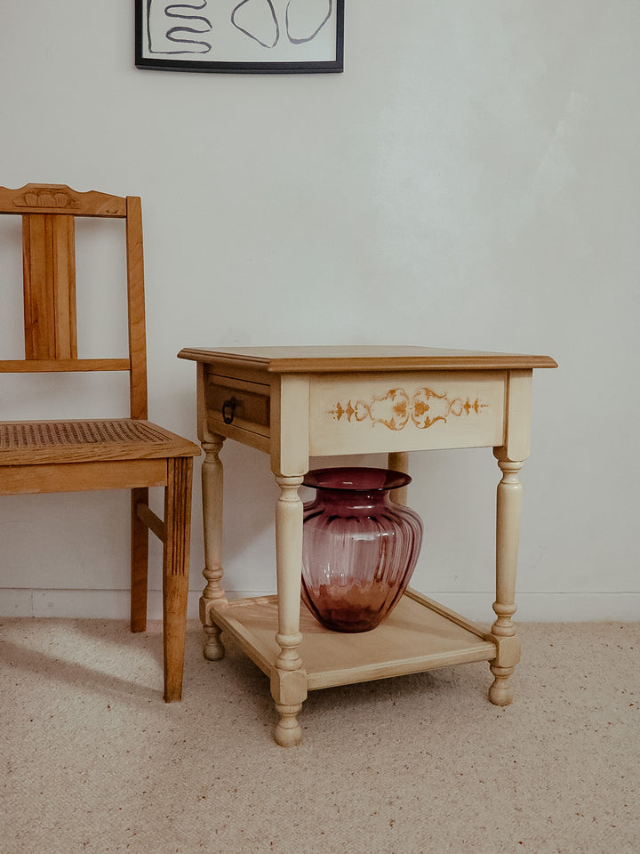 odile-table-chevet-merisier-612-2