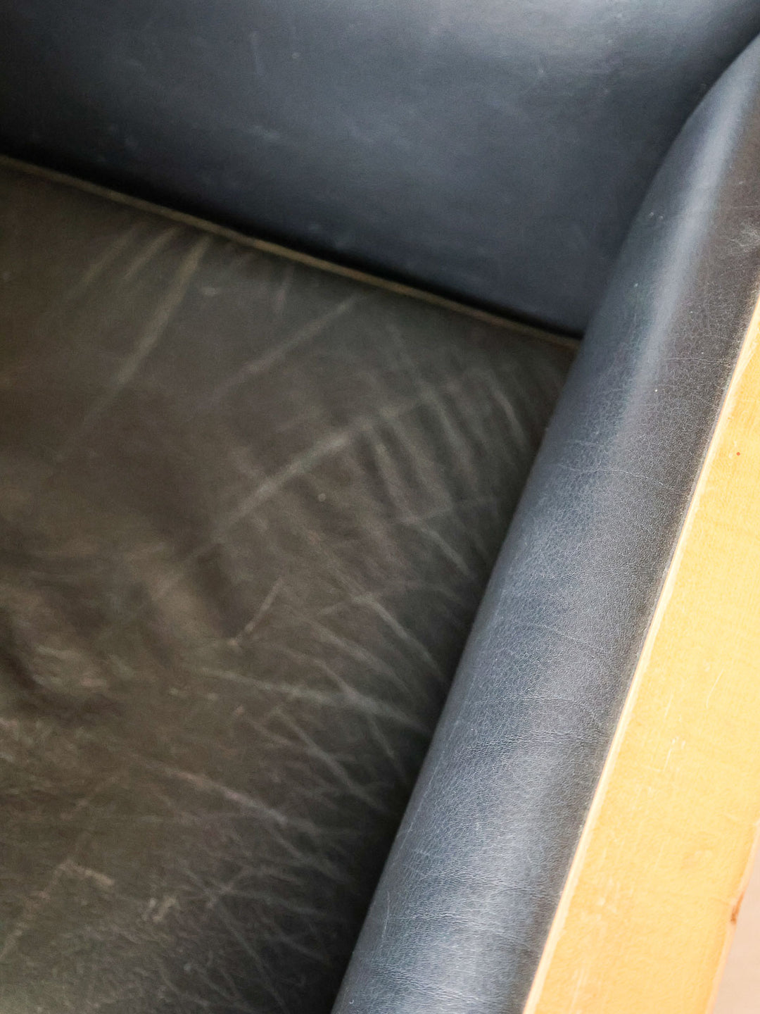 ernest-fauteuil-cuir-671-10