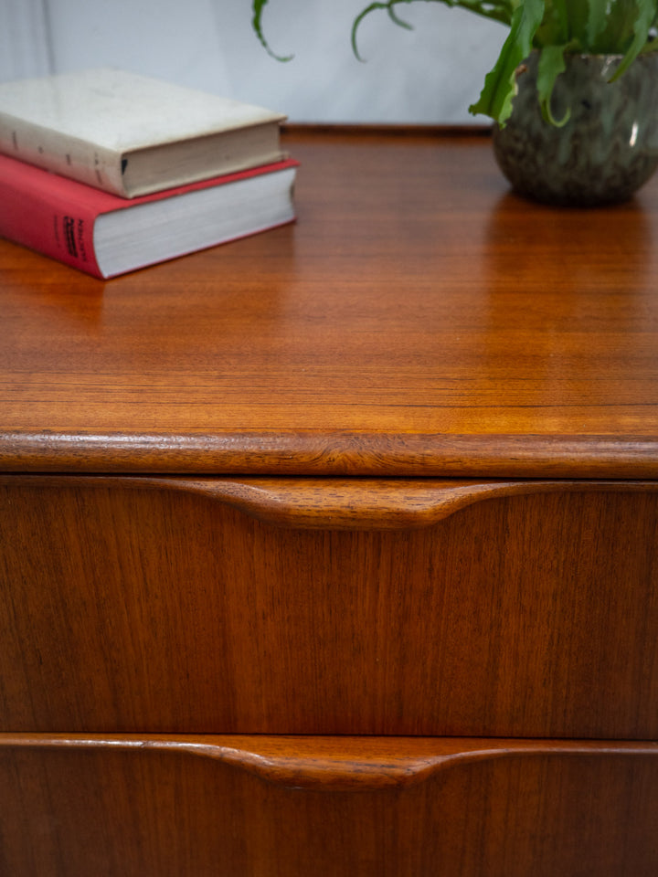 margaret-enfilade-teck-306-10