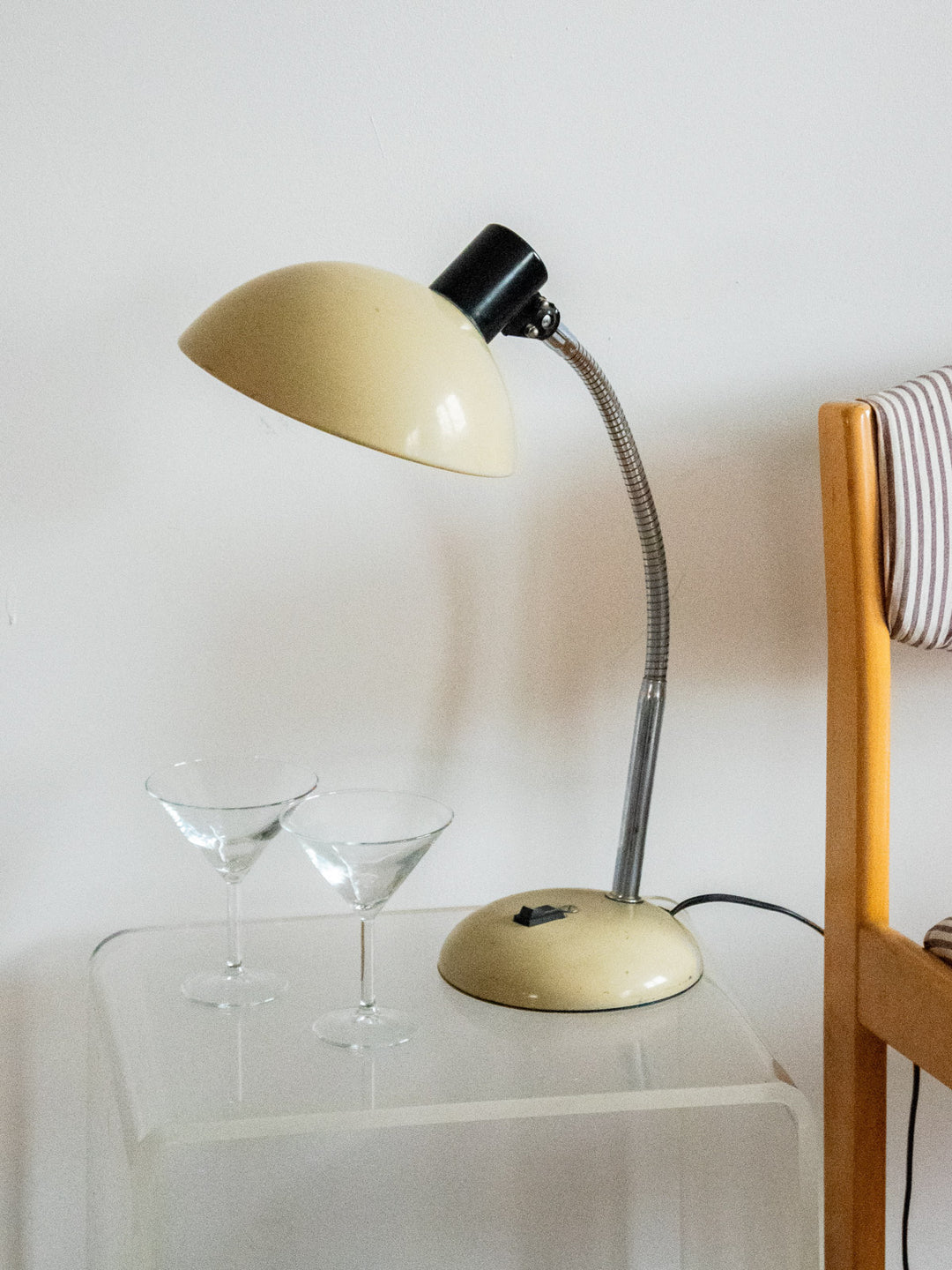 julia-lampe-à-poser-plastique-647-3