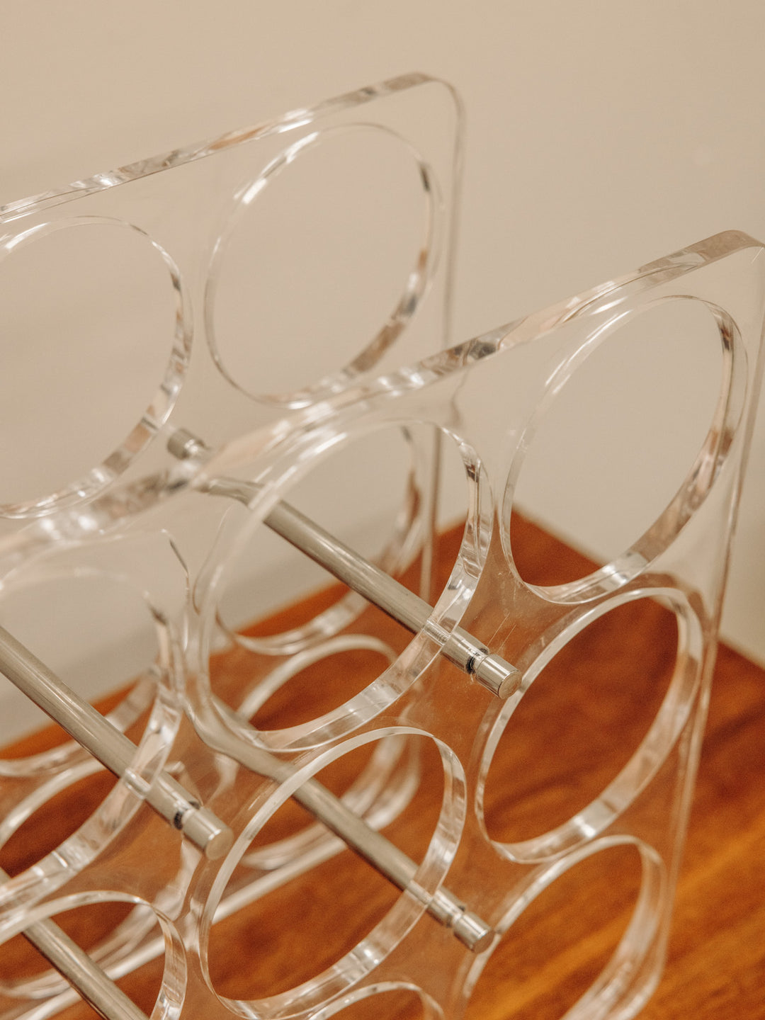marius-porte-revues-plexiglass-310-7