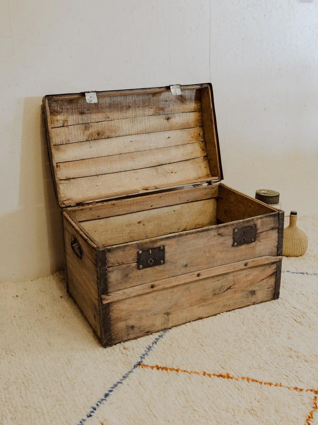lucien-coffre-bois-132-5