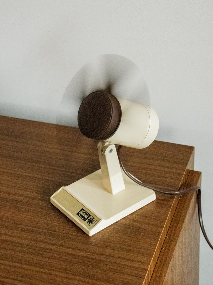 nour-appareil-electrique-vintage-plastique-43-2