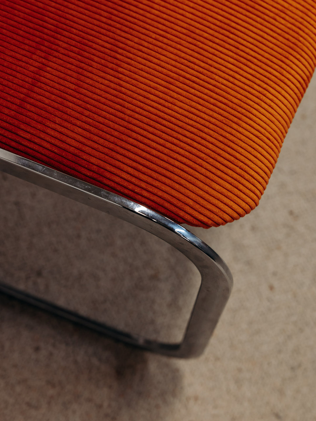 alma-chaise-chrome-1031-9