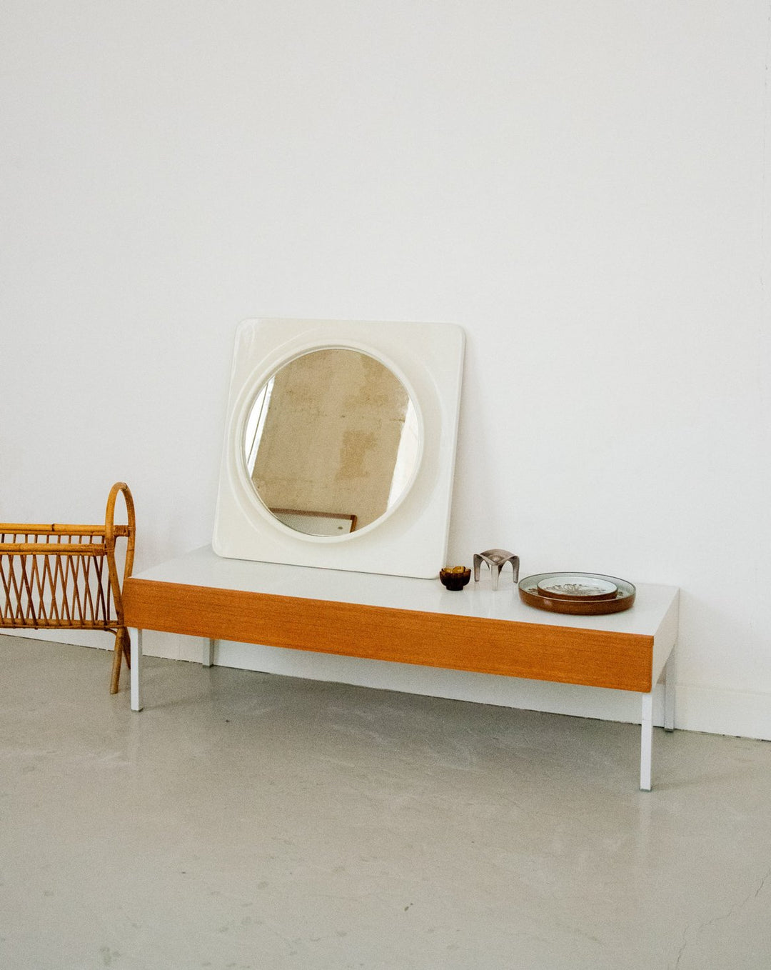 hanna-table-appoint-teck-827-1