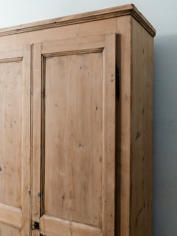 blandine-armoire-bois-542-10