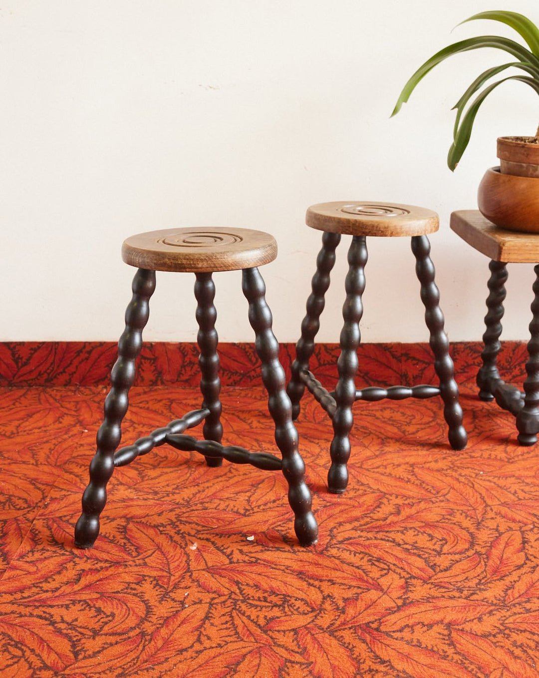 regis-tabouret-bois-1417-1
