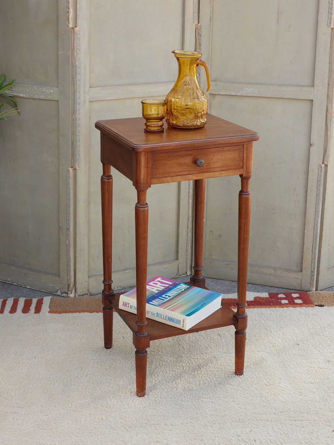alfred-gueridon-bois-noyer-vintage-1464-10