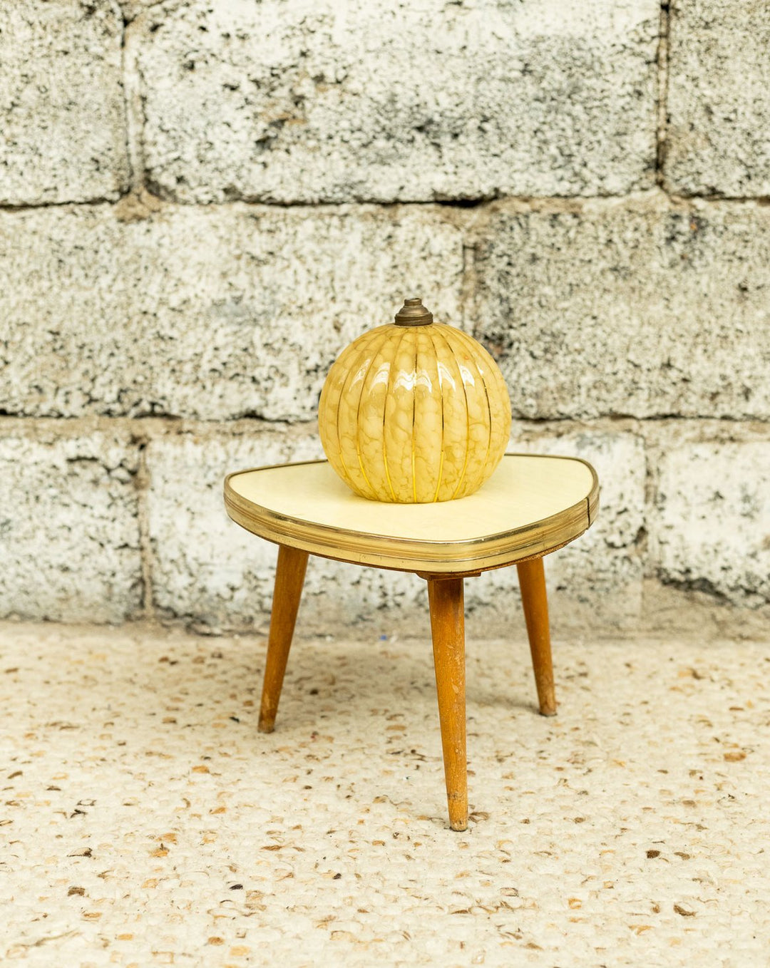 hanna-table-appoint-bois-tripode-1420-1