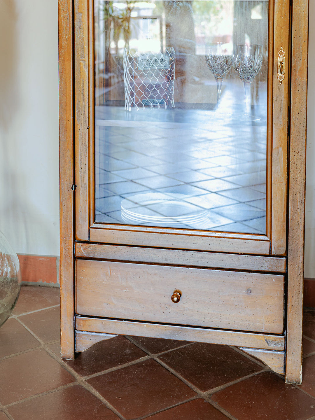 victoria-vitrine-merisier-patiné-1295-5
