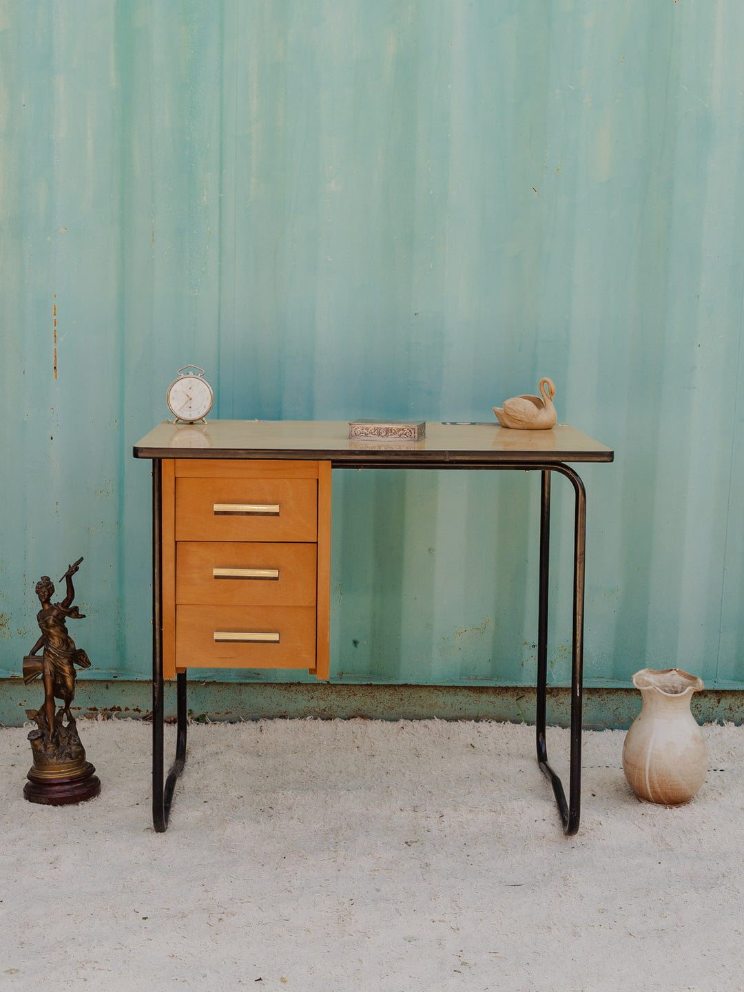 edouard-bureau-formica-1047-2