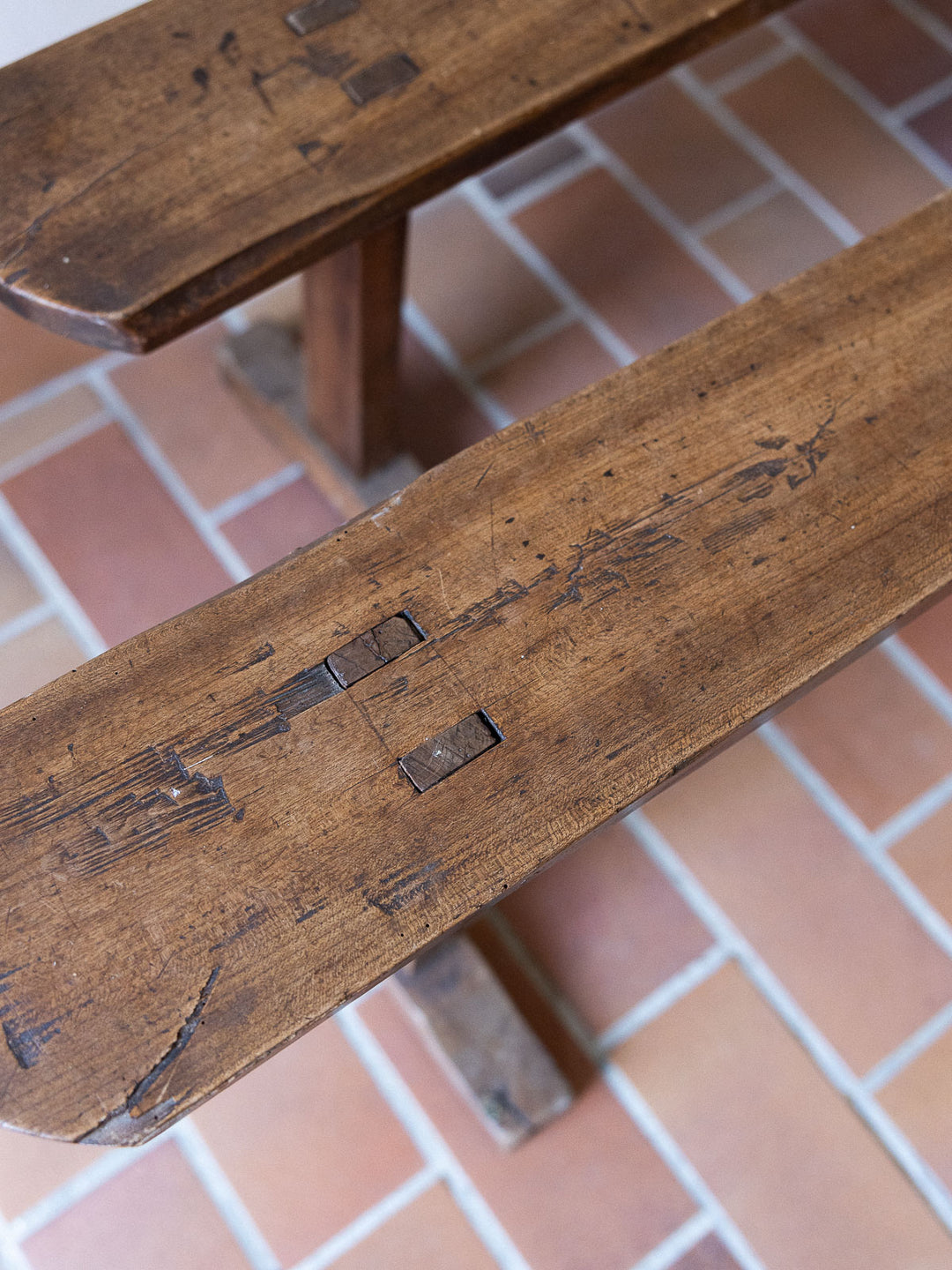antoine-banc-bois-brutalistes-480-5