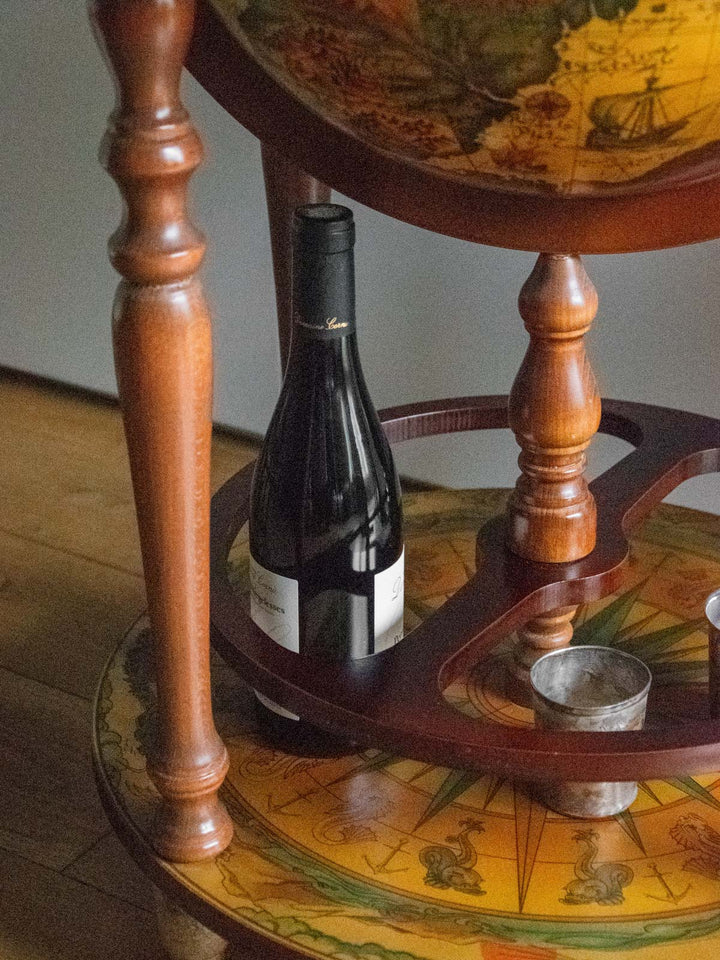 quentin-bar-globe-61-12