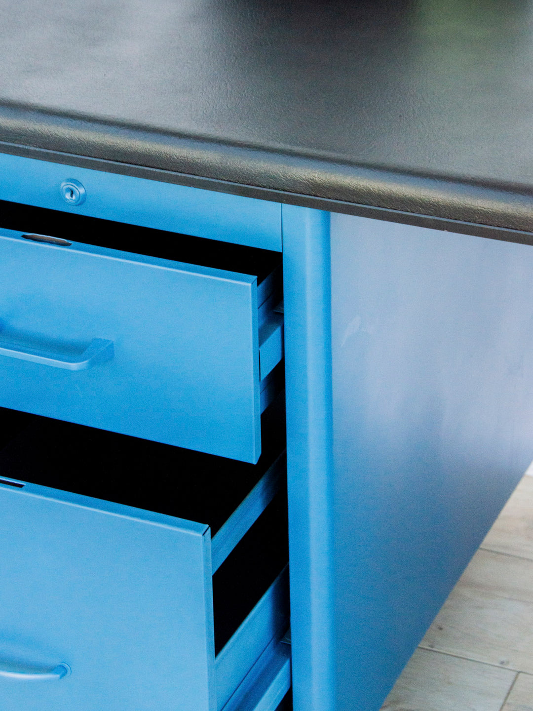 yvan-bureau-metal-499-4